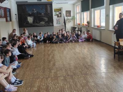 Spotkanie z inspektorem Ochrony Zwierząt w ZS Ostrowiec