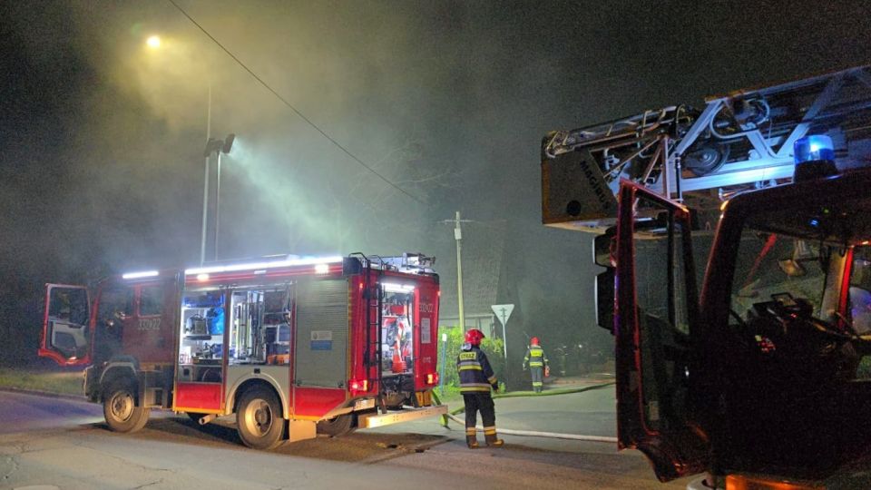 Tragiczny pożar domu na koszalińskim Rokosowie. Nie żyje jedna osoba
